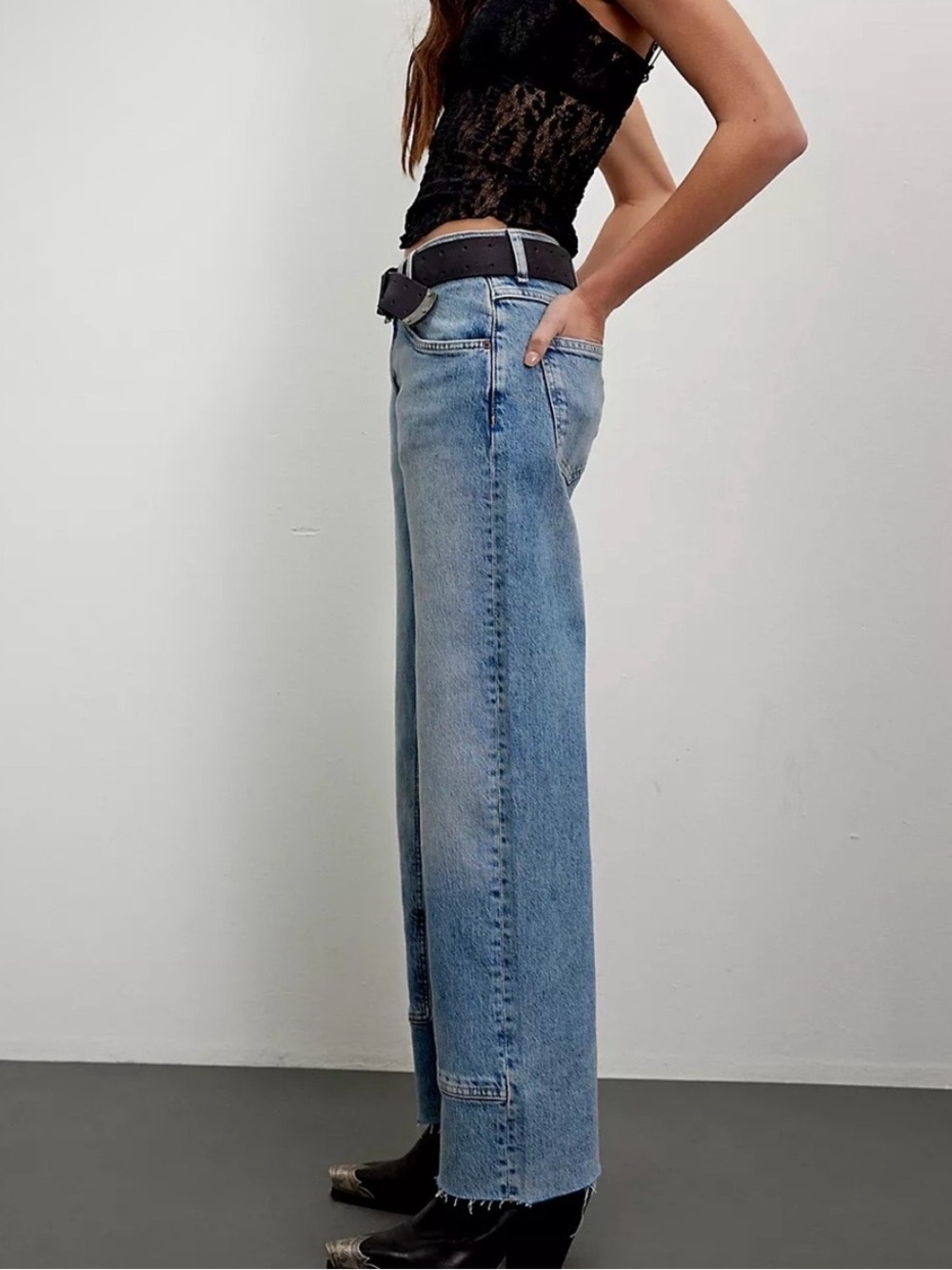 We The Free Risk Taker High Rise Straight Leg Jeans Size 25 Boho Denim - Picture 2 of 9